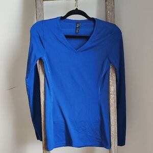 Blue V-Neck Long Sleeve Top